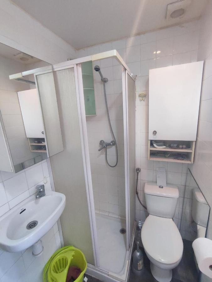 Nice Flat Within Walking Range To The Beach Barcelona Exterior photo
