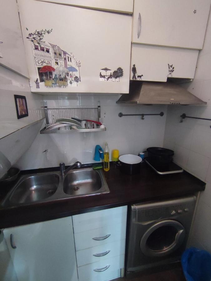 Nice Flat Within Walking Range To The Beach Barcelona Exterior photo