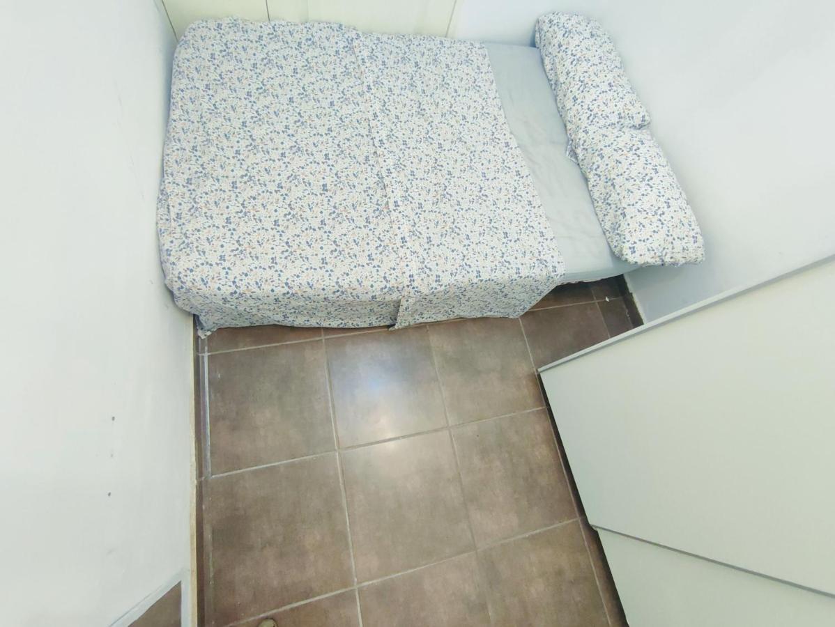 Nice Flat Within Walking Range To The Beach Barcelona Exterior photo