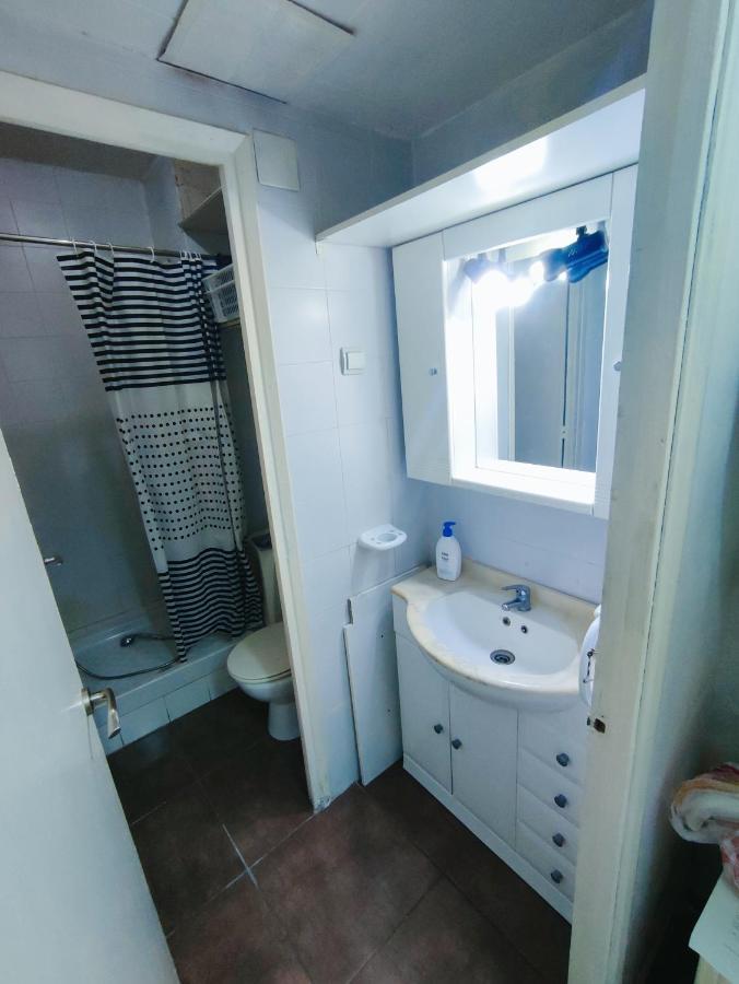 Nice Flat Within Walking Range To The Beach Barcelona Exterior photo
