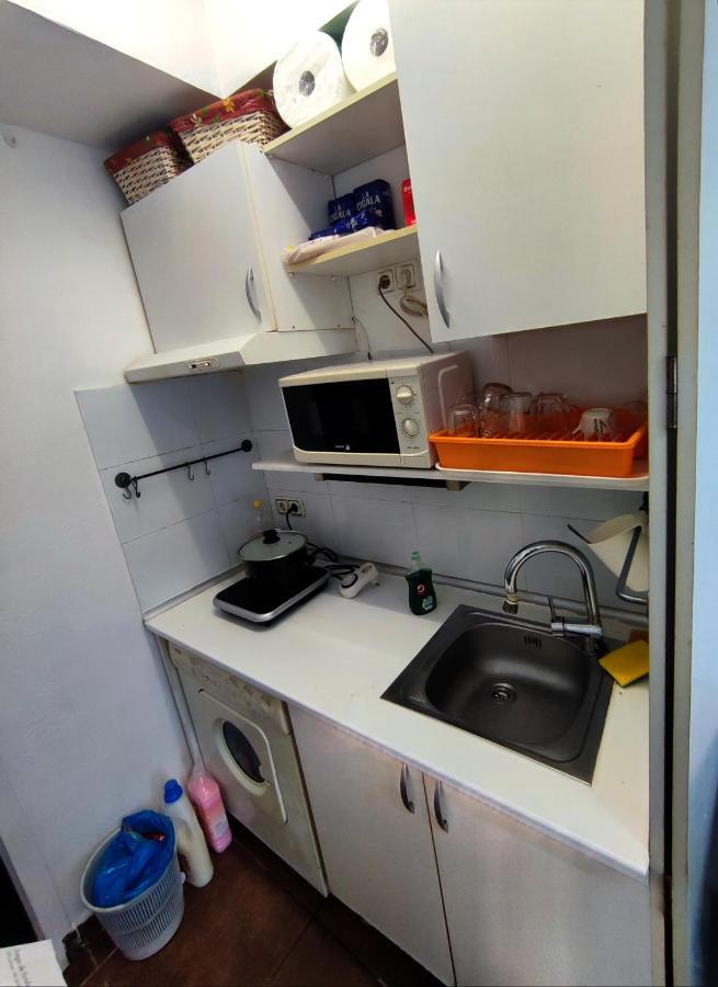 Nice Flat Within Walking Range To The Beach Barcelona Exterior photo